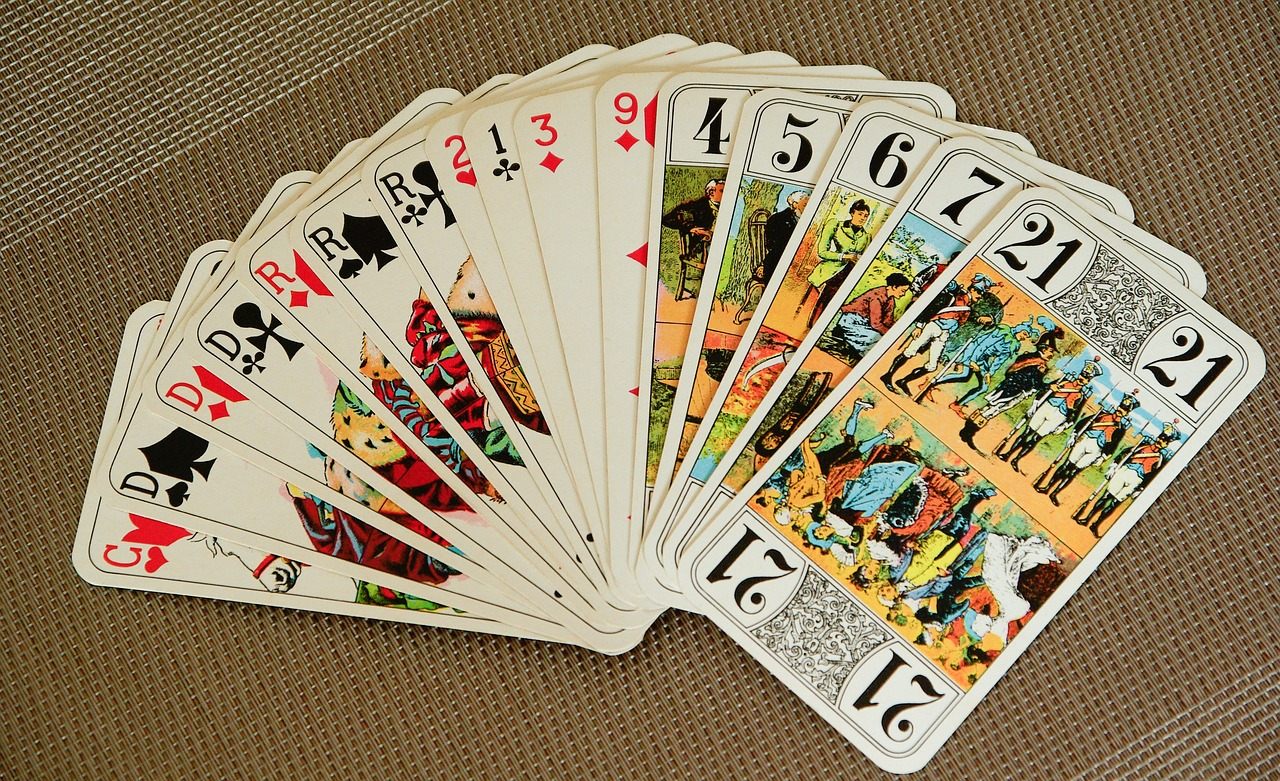 Jeu de cartes de tarot
